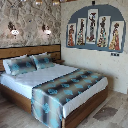 Fiesta Stone House *