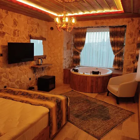 Fiesta Stone House * Невшехир