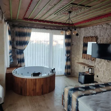 Fiesta Stone House Невшехир