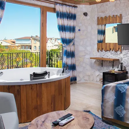 Fiesta Stone House Невшехир