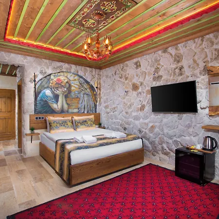 Fiesta Stone House * Невшехир