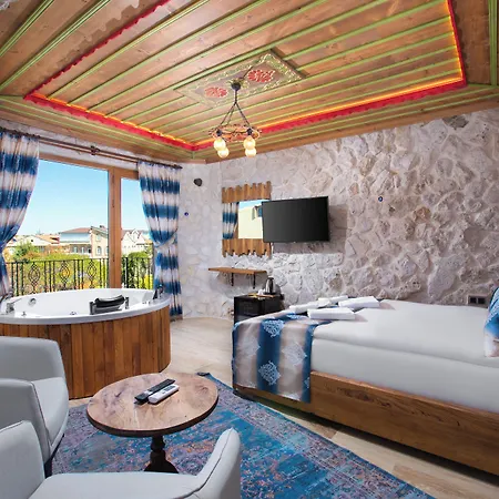 Fiesta Stone House Отель