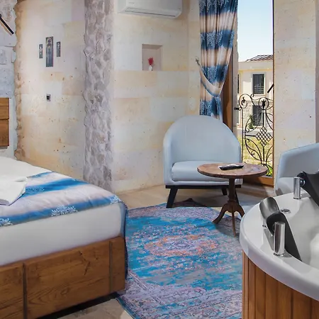 Fiesta Stone House Невшехир