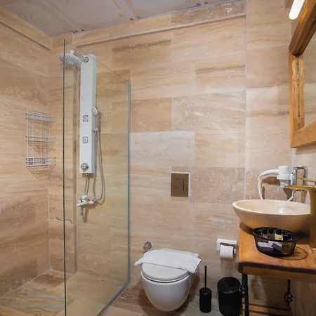 Fiesta Stone House Невшехир