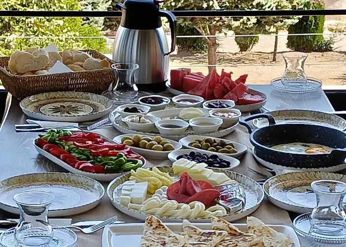 Fiesta Stone House Hotel *