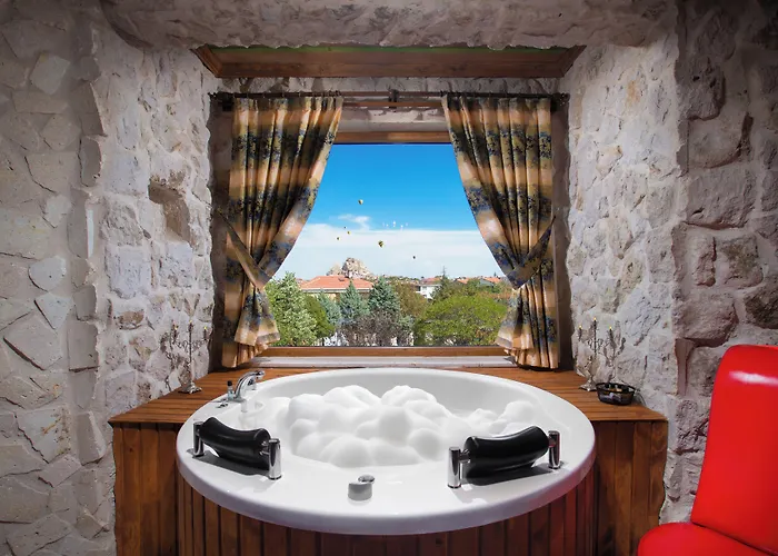 Fiesta Stone House Hotel *